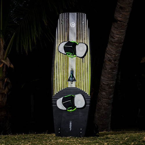 RIDEART Sports,www.rideartsports.com, RIDEARTsports,
Slingshot, Slingshotsports, Kitesurfing, Kite, footpads, foot, pads,2020 Dually